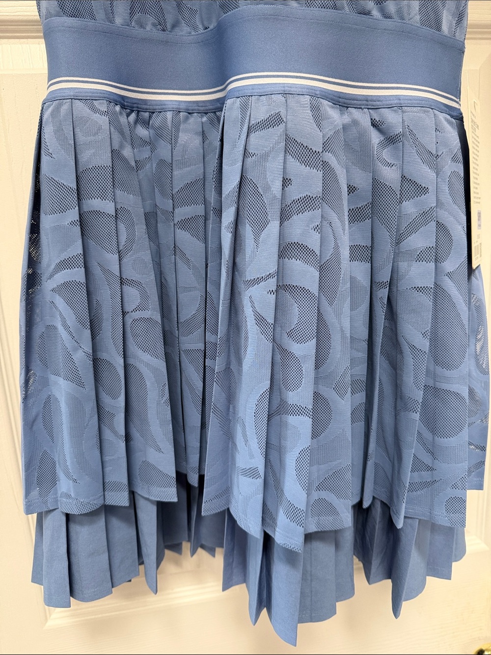 Lululemon Blue Paisley Mesh Pleated Tennis Dress - Picture 3 of 6